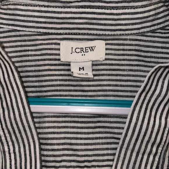 J-Crew Women’s Tunic Top. - Picture 3 of 5